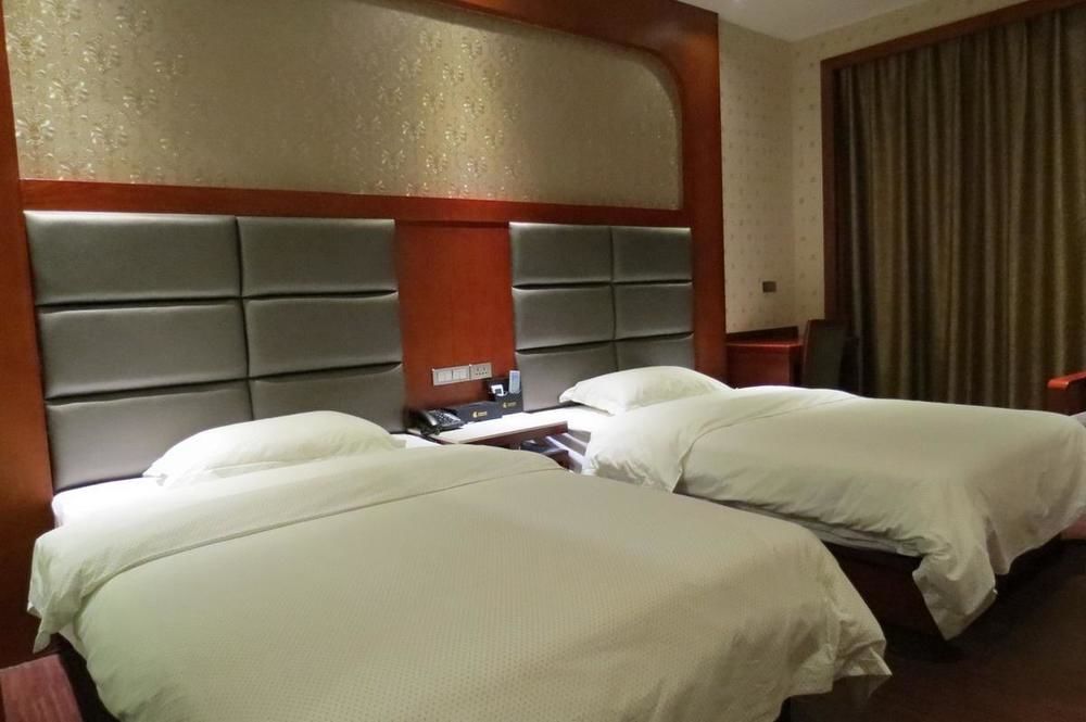 Longwang Business Hotel Liuzhou Extérieur photo