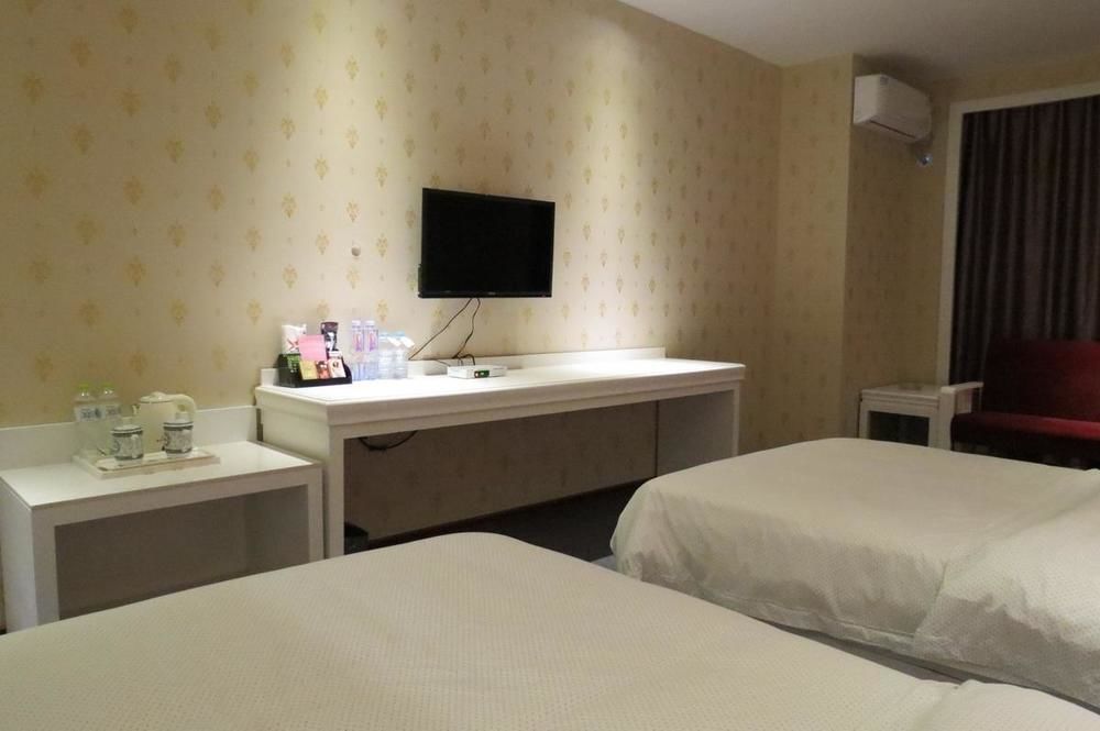 Longwang Business Hotel Liuzhou Extérieur photo