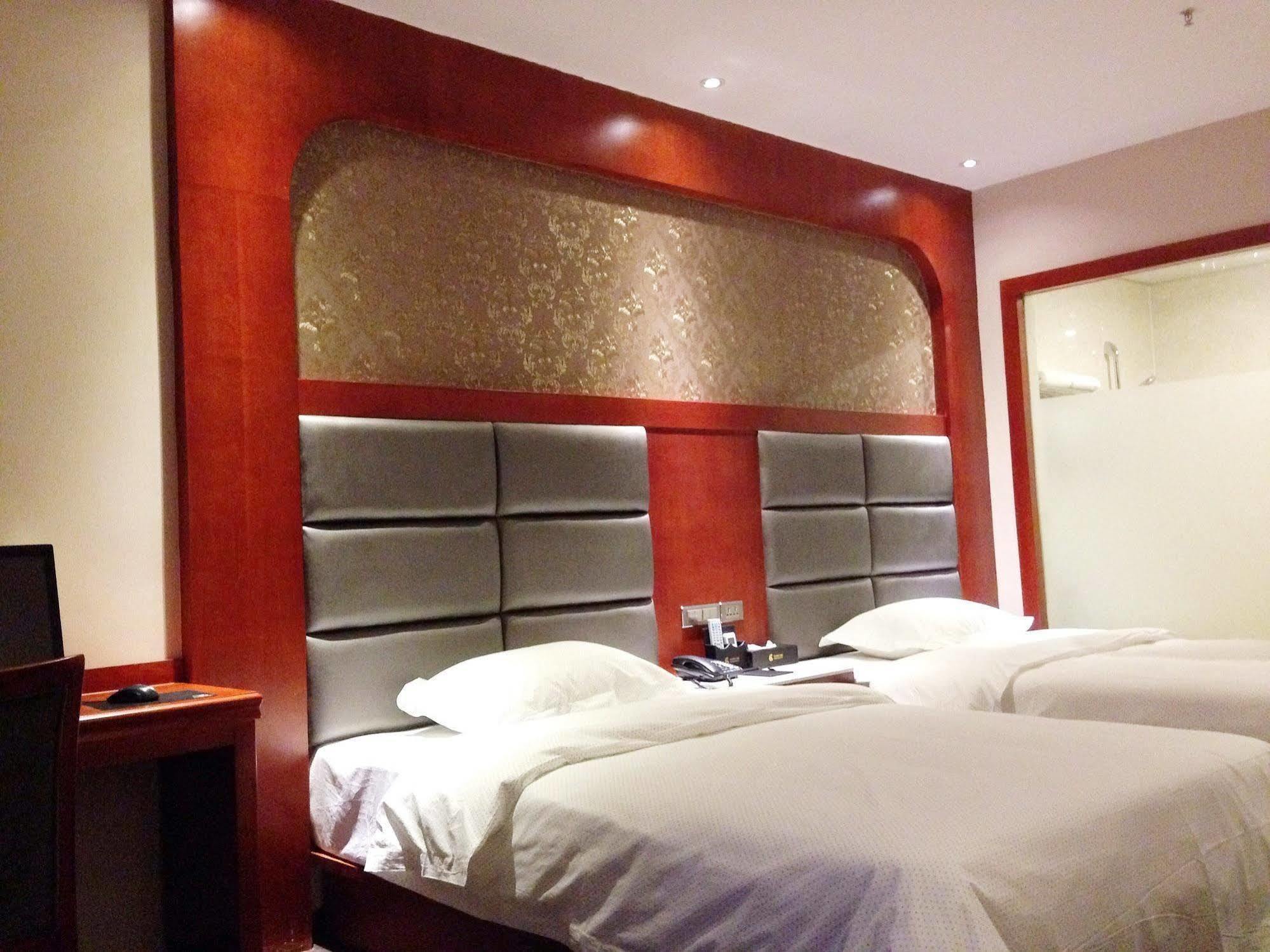 Longwang Business Hotel Liuzhou Extérieur photo